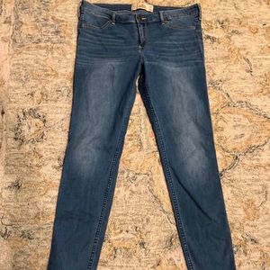 Hollister jeggings 🖤 13R